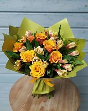 Букет цветов из:  Альстромерии и Розы в Светлограде