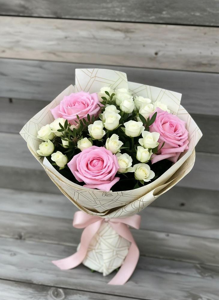 Букет цветов из: Розы в Светлограде