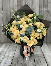Букет цветов из:  Розы и Лизиантусы #REPLACE_PRED# Светлограде