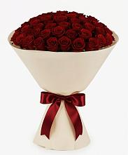 Букет 101 Бордовая роза Блэк Бакарра в Светлограде