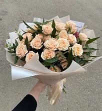 Букет Кремовые розы Латте в Светлограде