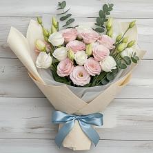 Букет цветов из:  Лизиантусы в Светлограде