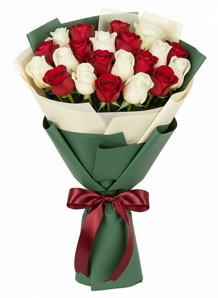 Букет Микс из красных и белых роз в Светлограде