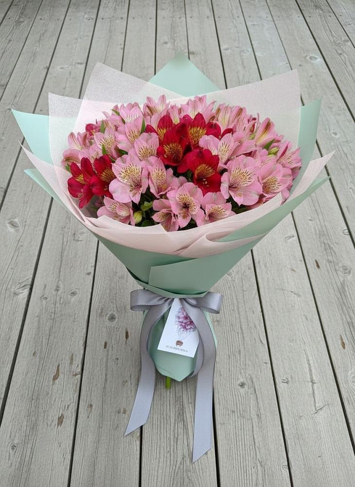 Букет цветов из: Альстромерии в Светлограде