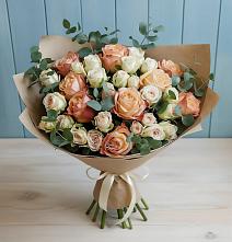 Букет цветов из:  Альстромерии и Розы в Светлограде